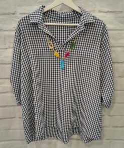 Blusa cuadros con collar