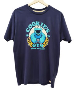 Camiseta de manga corta azul marino para chico, cuello redondo, algodón suave y gráfico frontal Cookie's Gym con galleta