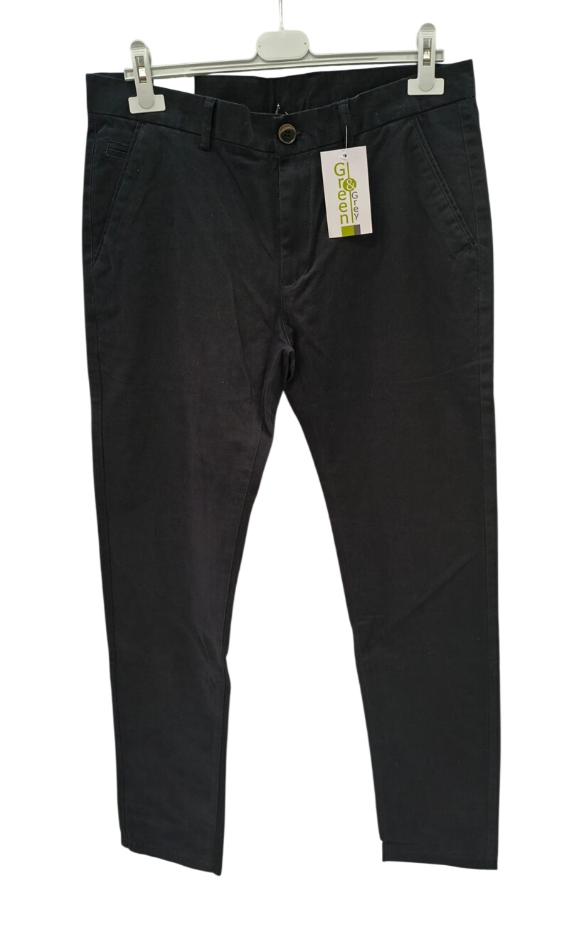 Pantalón tipo chino negro para chico, corte recto, tejido de algodón liso, cierre de cremallera y botón, bolsillos laterales