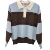 Jersey de punto fino para chica con rayas horizontales en azul claro y marrón chocolate, cuello polo blanco y botones grandes