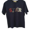 Camiseta de chica azul marino con manga corta, cuello redondo y diseño central STAR en letras con cuadros y detalles bordados