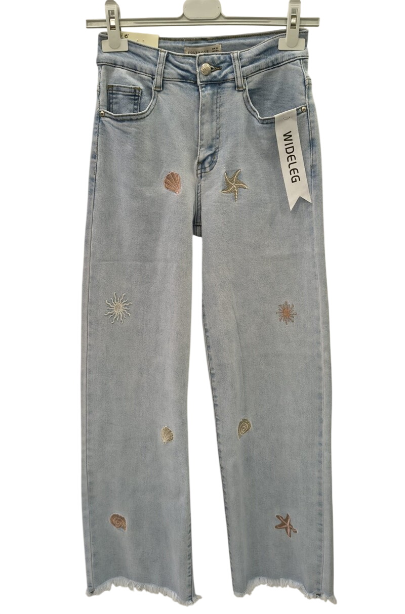 Pantalón vaquero azul claro wide-leg para chica con bordados de motivos marinos, animales en colores sutiles y dobladillo des