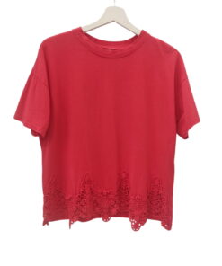 Camiseta de manga corta roja para chica, tejido de algodón elástico, corte holgado y puntilla de encaje en el bajo, cuello de