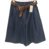 Bermuda vaquera azul de chica de pierna ancha con pinzas delanteras, bolsillos inclinados, cinturilla elástica y cinturón tr1