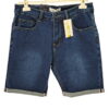 Bermuda vaquera azul oscura de chico, corte recto por encima de la rodilla y dobladillo vuelto, con bolsillos tipo jeans, cre