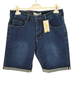 Bermuda vaquera azul oscura de chico, corte recto por encima de la rodilla y dobladillo vuelto, con bolsillos tipo jeans, cre