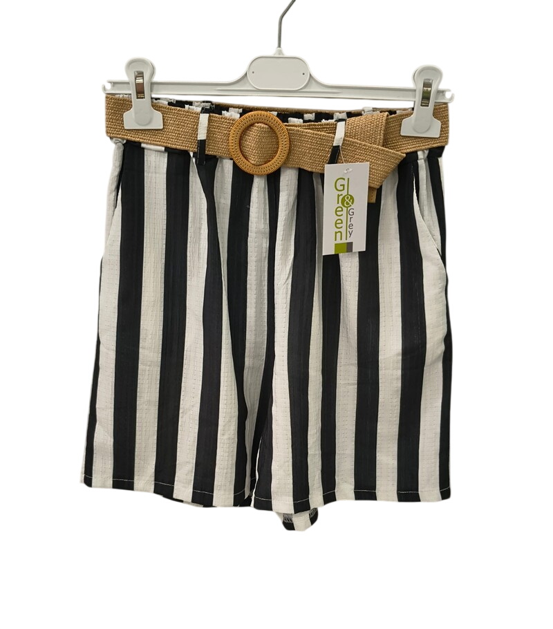 Pantalón corto de rayas verticales blanco y negro para chica, corte holgado, cinturilla elástica y cinturón trenzado beige