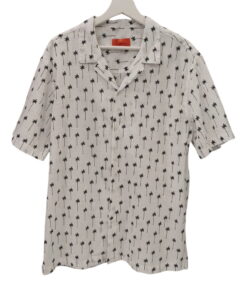Camisa blanca para chico en algodón ligero con estampado de palmeras oscuras, cuello cubano, manga corta y corte recto, ideal