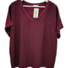Camiseta de manga corta en color borgoña para chica con cuello pico, panel frontal de lino y trasera de algodón, corte recto