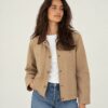 Cazadora tipo barbour beige con cuello de pana marrón para chica