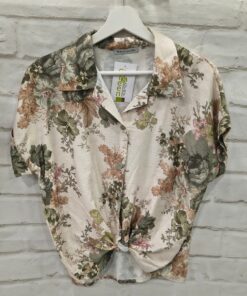Camisa flores grandes tostada