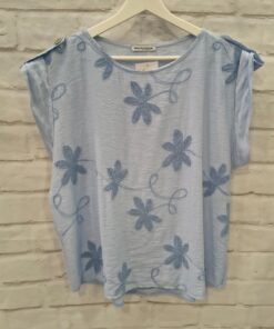 Blusa monocolor con bordados