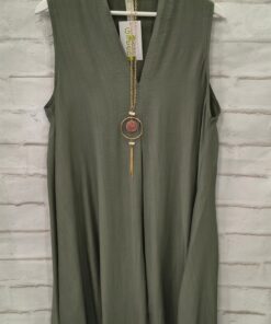 Vestido midi unicolor con collar