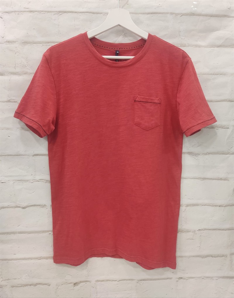 Camiseta monocolor con bolsillo