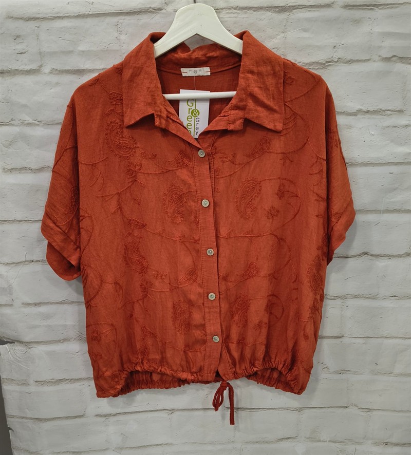 Camisa unicolor paisley con cordón