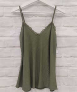 Top asitas con puntilla