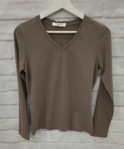 Camiseta básica manga larga cuello V