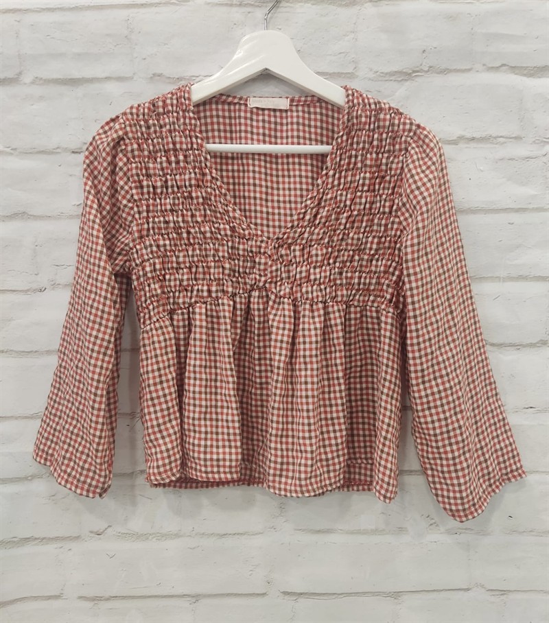 Blusa corta cuadros engomada