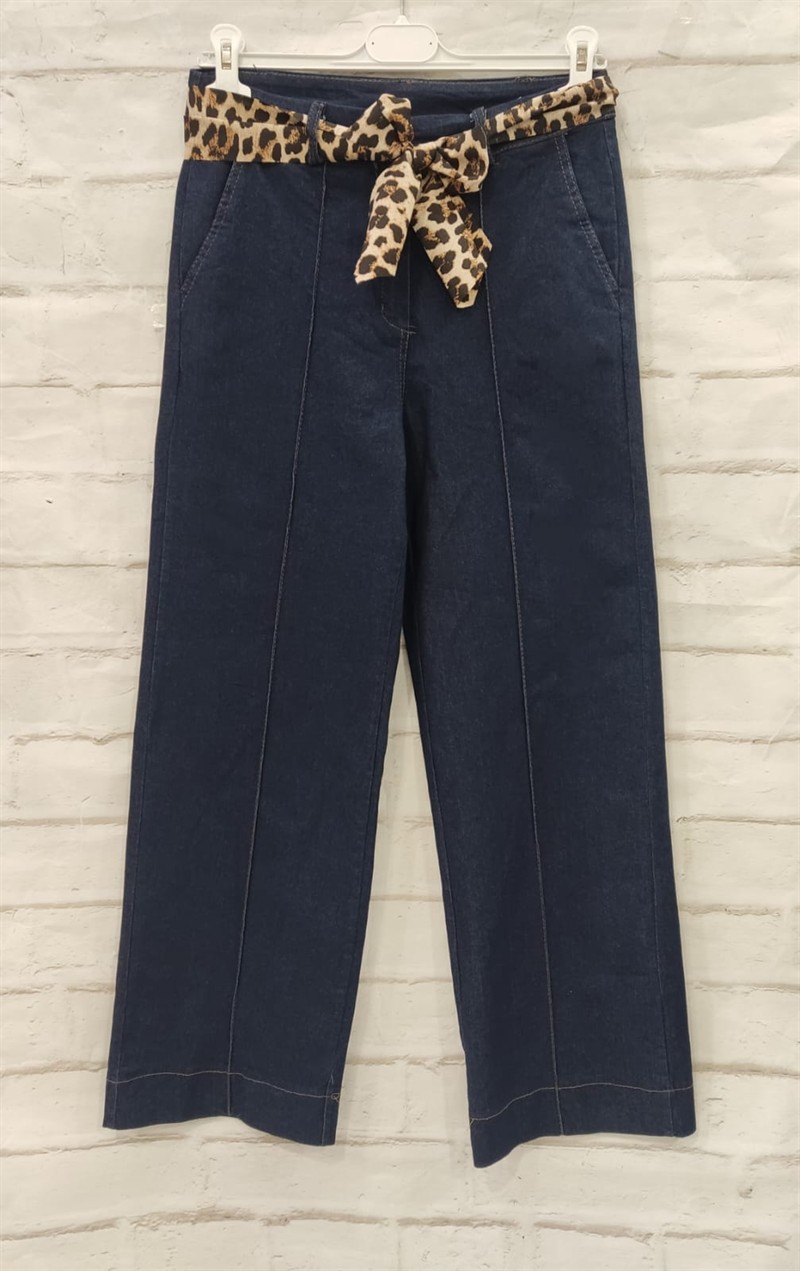 Pantalón demin flojo costura delantera
