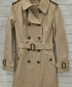 Gabardina con cinturón cruzada