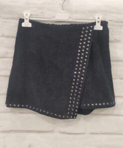 Falda pantalón con tachas